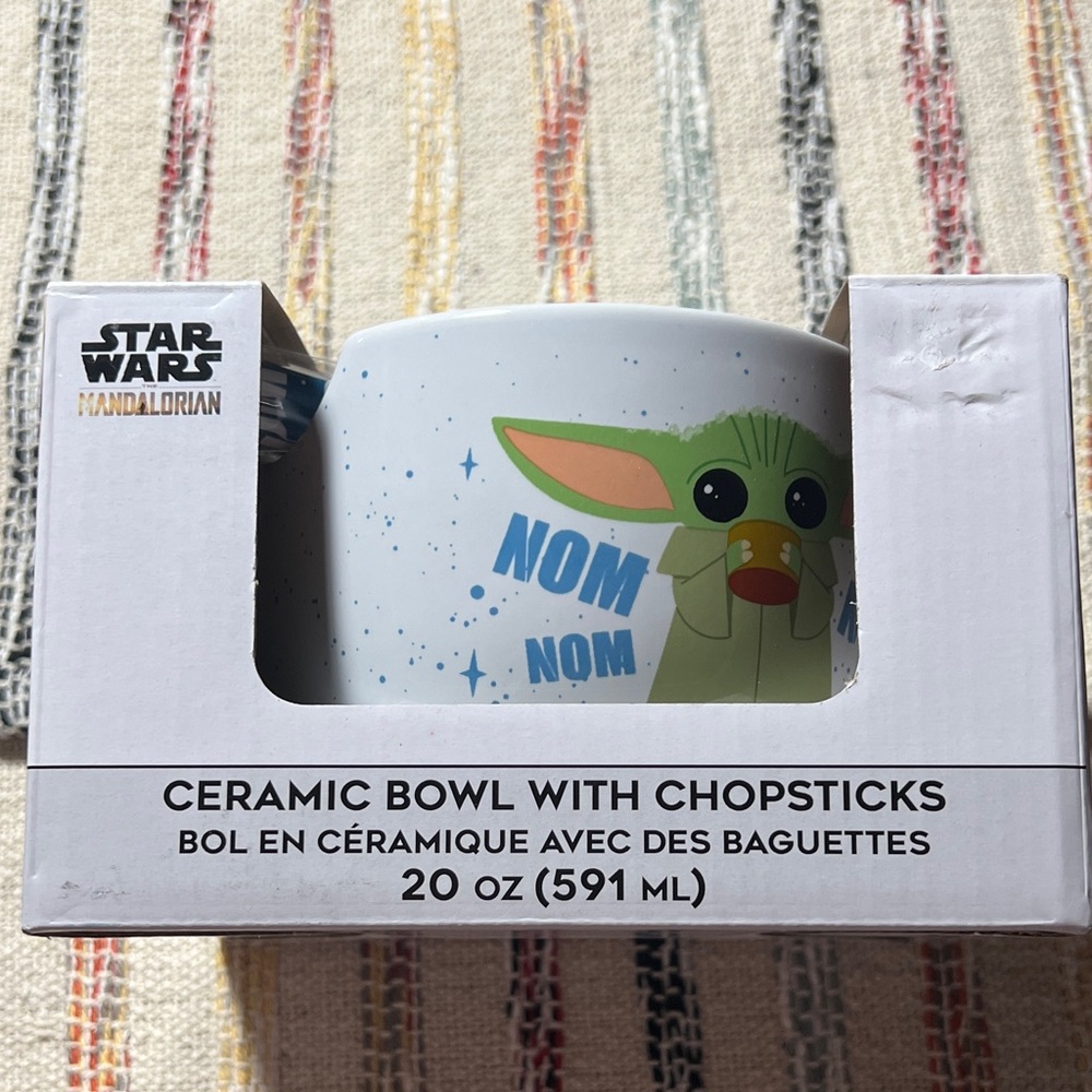 🥢Disney Star Wars The Mandelorian Baby Yoda Grogu Ceramic Bowl with Chopsticks - Picture 3 of 12